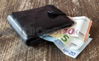 Guinée : Un chauffeur ramasse un sac contenant plus de 170.000 euros et le rend à son propriétaire