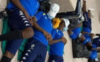 Les Gabonais passent la nuit à l'aéroport de Banjul