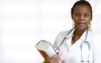  Dr Tchania : «En France on vaccine,  aux Usa ils vaccinent...  Donc pourquoi autant de craintes ?»