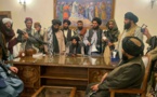 Les talibans crient victoire dans le palais présidentiel à Kaboul 