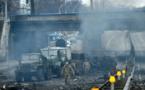 Début du couvre-feu à Kiev, intenses combats dans les villes ukrainiennes