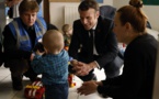 Guerre en Ukraine: "on va tout faire pour arrêter cette guerre", déclare Emmanuel Macron à un enfant ukrainien