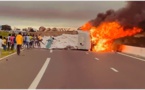 "Ila Toubaa" : un gros-porteur transportant des sacs de farine se renverse et prend feu