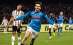 Le Napoli humilie la Juventus Turin et s'envole en tête