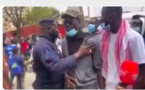 Incroyable : Cet homme sénégalais arrêté en pleine interview par la police (vidéo)
