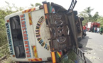 Louga : Un bus se renverse et fait 16 morts