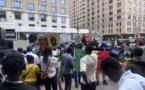 New York : forte mobilisation des Sénégalais devant l’hôtel où loge Macky Sall pour exiger la libération de Sonko et CIE