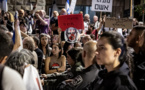 Pour la libération des otages détenus à Gaza : Des Israéliens manifestent  devant le domicile de leur premier ministre