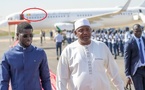 Le Président Gambien Adama Barrow Arrive à Dakar à Bord de l'Avion du Commandement Sénégalais