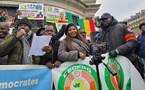 Paris : manifestation contre le retrait du Niger, du Mali et du Burkina Faso de la Cédéao