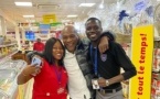 Mike Tyson fait son shopping à Auchan Dakar