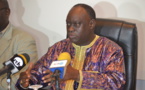 Vidéo: Me Elhadji Diouf demande la dissolution de l'assemblée nationale 