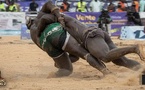 Lutte : Reug Reug renverse Boy Niang 2 et signe un retour tonitruant dans l’arène