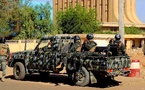 Niger : une mutinerie de jeunes officiers secoue Niamey, des combats autour de l’aéroport