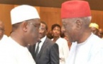 Décès de Cheikh Hamidou Kane : Macky Sall rend hommage à une grande figure intellectuelle du Sénégal