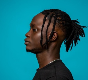 Petit Ghost frappe fort avec Kamangnak, un album accessible à tous