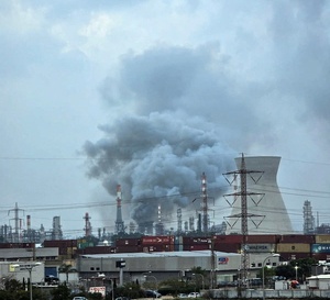 Au nord d'Israël, la raffinerie de pétrole d'Haïfa touchée après des tirs de missiles iraniens