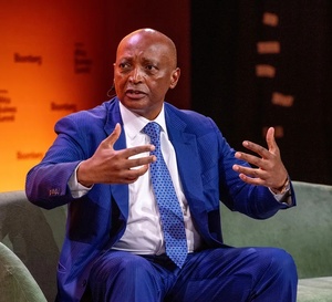 CAF : Patrice Motsepe débarque au Sénégal