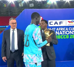 Rabat : des internautes accusent Fouzi Lekjaa d’avoir snobé les champions sénégalais