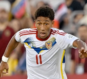 Séismes au Venezuela : le jeune footballeur Yimvert Berroterán est décédé