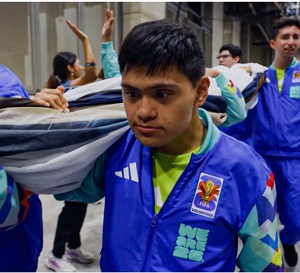 Coupe du monde 2026 : David Cruz Bonilla, bénévole atteint de trisomie 21, devient un symbole d'inclusion à Monterrey