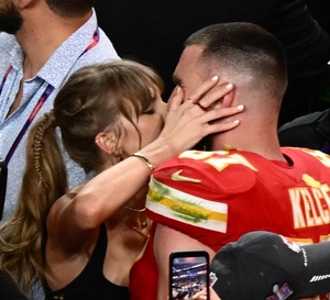 Taylor Swift et Travis Kelce se disent « oui » lors du mariage le plus attendu de l'année