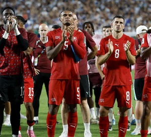« Un arbitrage à deux vitesses » : la Suisse fustige les décisions de l'arbitre