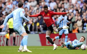 Manchester United se qualifie pour la finale après un duel intense contre Coventry City