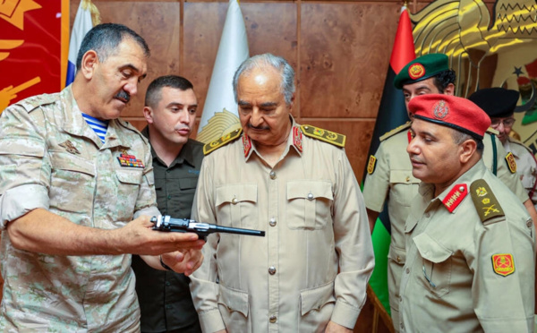 LIBYE–SOUDAN : Un rapport de « The Sentry » accuse les forces de Khalifa Haftar de fournir du carburant aux RSF en échange du soutien des Émirats arabes unis