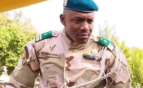 Mali : un officier sanctionné après la publication d’un ouvrage critique