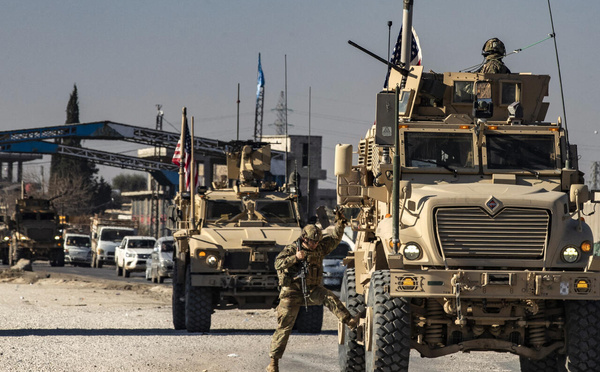 Palmyre : une embuscade de l’État islamique coûte la vie à trois Américains