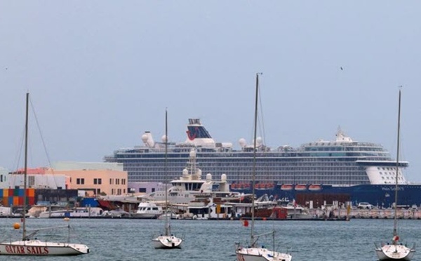 Près de 20 000 marins et 15 000 passagers bloqués dans le Golfe persique, selon l'agence maritime de l'ONU