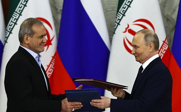 La Russie fournirait des renseignements à l’Iran pour « tuer des Américains », selon l’UE