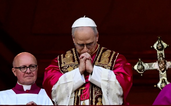 Attaqué par Trump, l’Iran prend la défense du pape Léon XIV