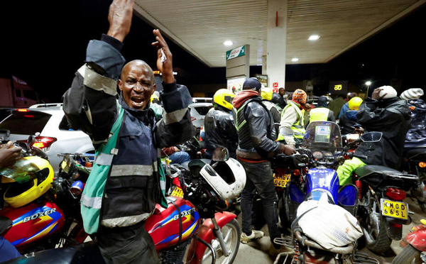 Au Kenya, l'augmentation des prix à la pompe suscite la colère des Kényans