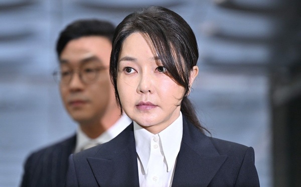 Corée du Sud: l'ex-première dame Kim Keon Hee condamnée à quatre ans de prison en appel