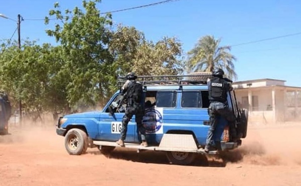 Thiès : des voleurs de bétail prennent la fuite et abandonnent leur véhicule face aux gendarmes