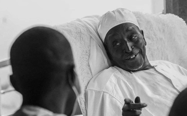 Ousmane Sonko rend hommage à Sheikh Salih Mbacké : « Un père, un ami, un guide »