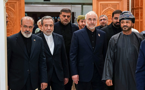 Détroit d’Ormuz : le président du Parlement iranien en mission à Oman