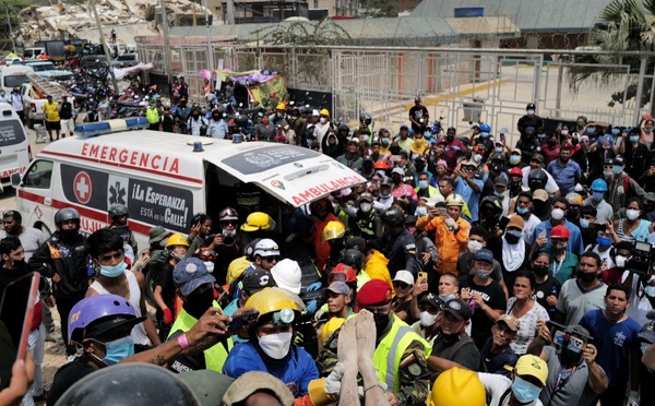 Venezuela : un père et son fils retrouvés vivants quatre jours après le double séisme