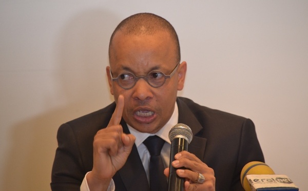 Jules Diop persiste : « La Grande Mosquée de Saint-Louis a été érigée entre 1838 et 1846...fruit d'un compromis historique colonial de cohabitation religieuse »