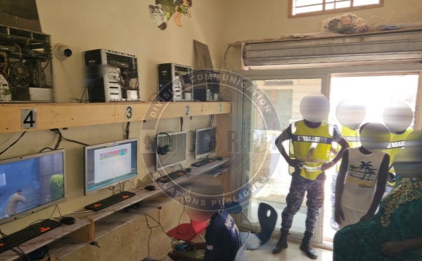 Keur Massar : une salle de jeux de hasard démantelée par la gendarmerie