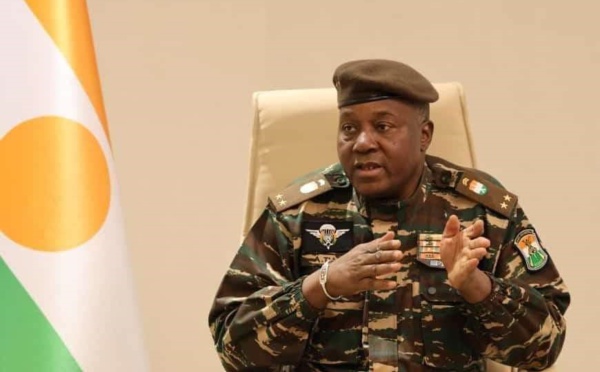 Niger : Tiani remanie le commandement de l’armée après la mutinerie