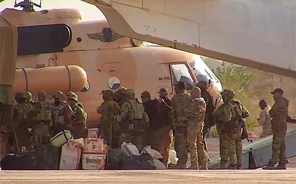 Dioura : après de lourdes pertes annoncées, l’armée malienne contre-attaque