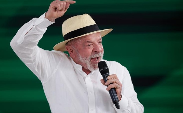 Lula tacle Flávio Bolsonaro : « Mon adversaire ne connaît les bus que par les livres... »