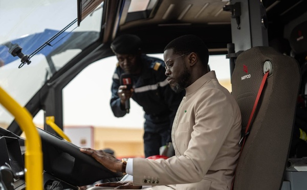 Diamniadio : Bassirou Diomaye Faye inaugure une nouvelle caserne des sapeurs-pompiers