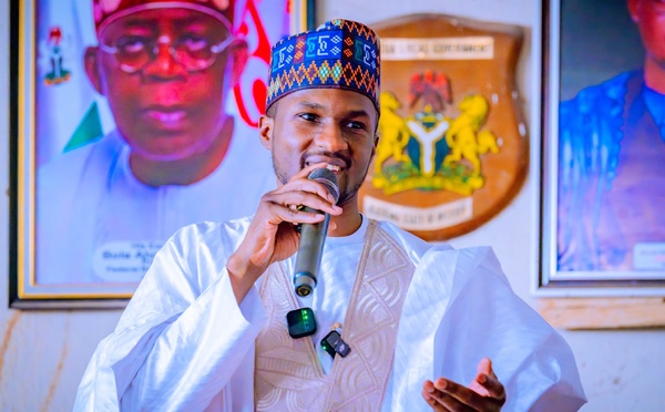 Nigeria : Yusuf Buhari, fils de l'ancien président Muhammadu Buhari, affiche son soutien à Bola Tinubu pour 2027