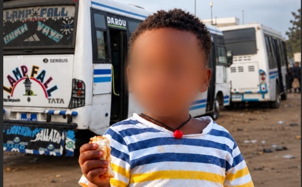 Drame à Yeumbeul Sud : un enfant de 3 ans mortellement renversé par un bus Tata, la colère éclate