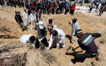 Mystère et indignation : 300 corps exhumés de l'hôpital Nasser à Gaza après le retrait de l'armée israélienne