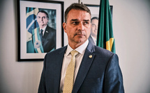 Brésil : Depuis sa cellule, Jair Bolsonaro désigne son fils Flavio comme candidat du camp conservateur